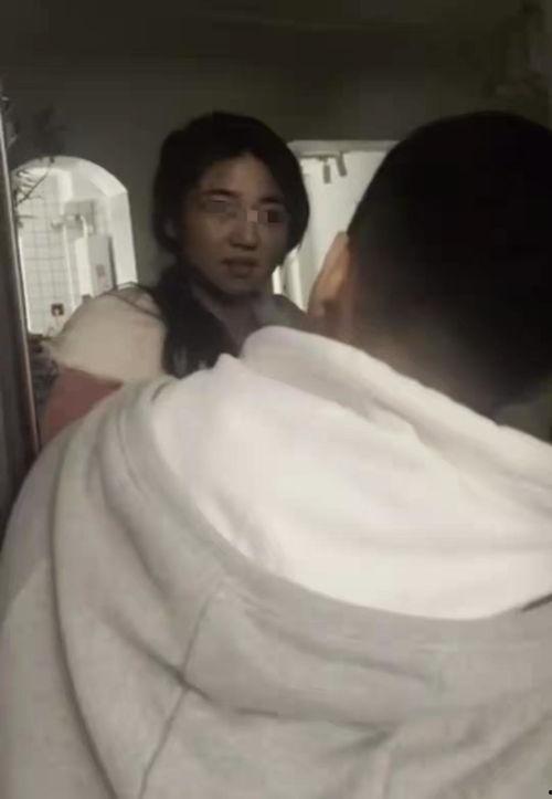 吃瓜被抓视频真实吗,视频真实性引发热议