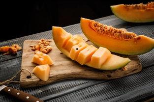 脆甜新疆蜜瓜怎么吃视频,教你轻松解锁多种吃法